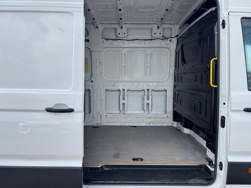 Volkswagen Crafter (2019) L4H3 2.0TDI 103kW CZ DPH - fotka 8 z 11