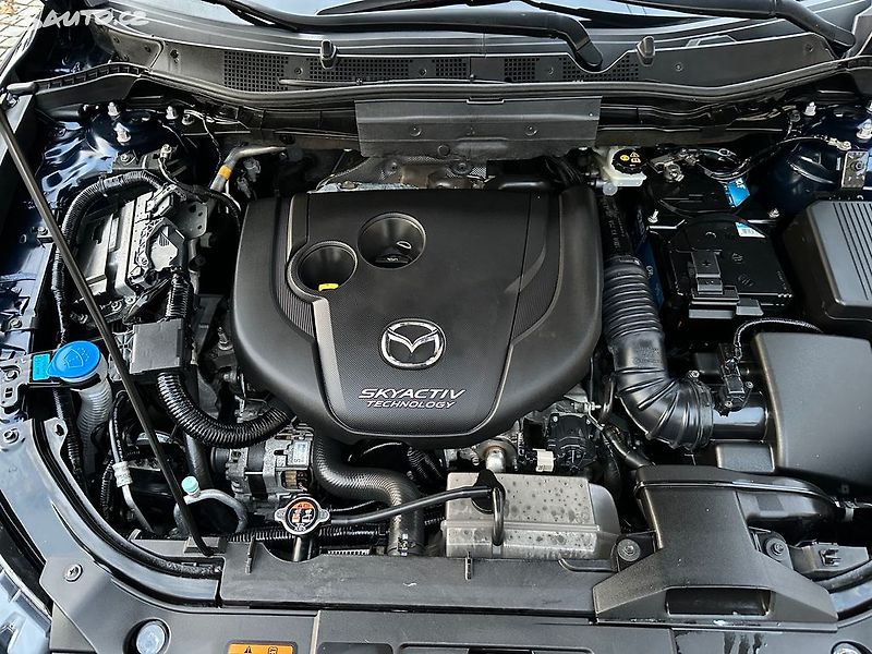 Mazda CX-5 Skyactiv AWD - fotka 28 z 32