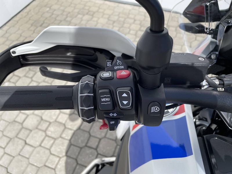BMW (2026) R 1300 GS - fotka 13 z 14