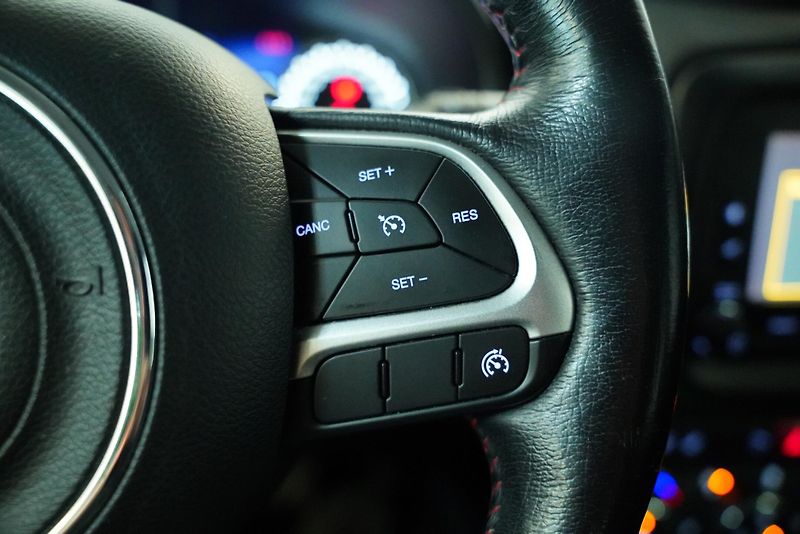 Jeep Renegade - fotka 17 z 27