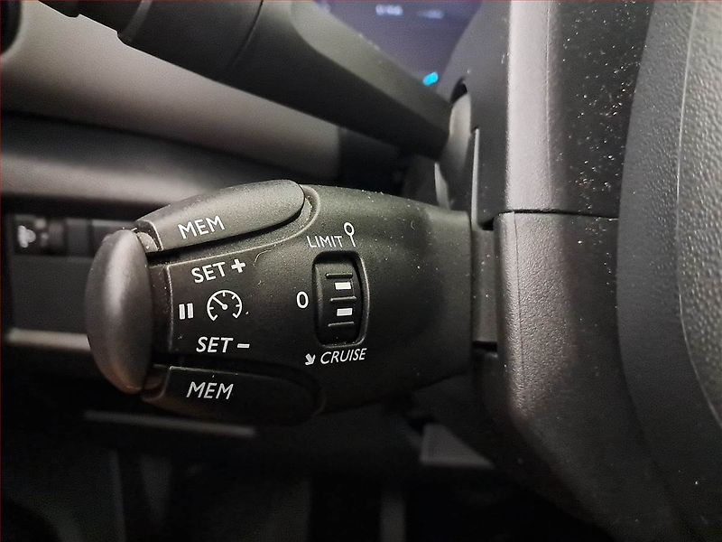 Citroën C5 Aircross (2019) PureTech 130, Serv.kniha - fotka 16 z 17