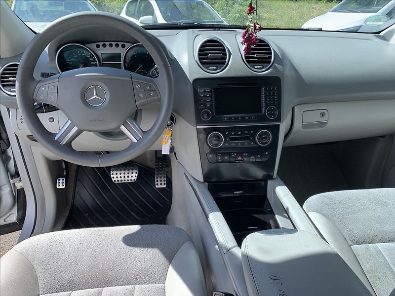 Mercedes-Benz Třídy M 4,0 CDI 4X4 - fotka 11 z 18