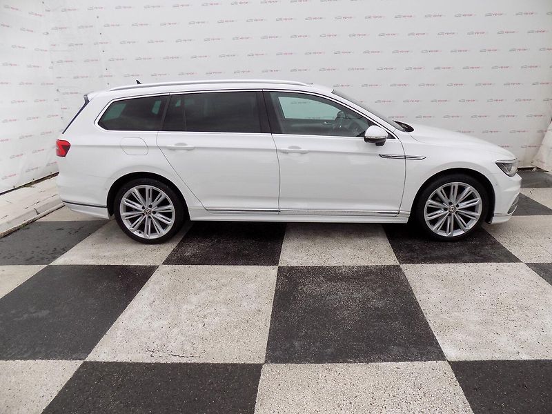 Volkswagen Passat (2017) 2.0TDI/R-Line/Pano/DSG/LED/ - fotka 7 z 46