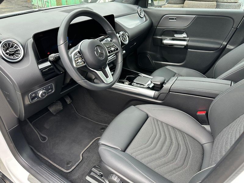 Mercedes-Benz EQA (2023) 250 69,7 kWh - fotka 10 z 29