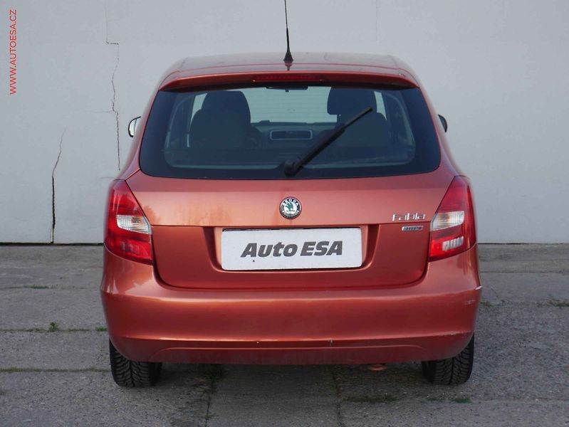 Škoda Fabia (2009) 1.2 HTP, Klima - fotka 5 z 14
