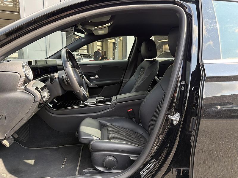 Mercedes-Benz Třídy A A 200 - fotka 13 z 15