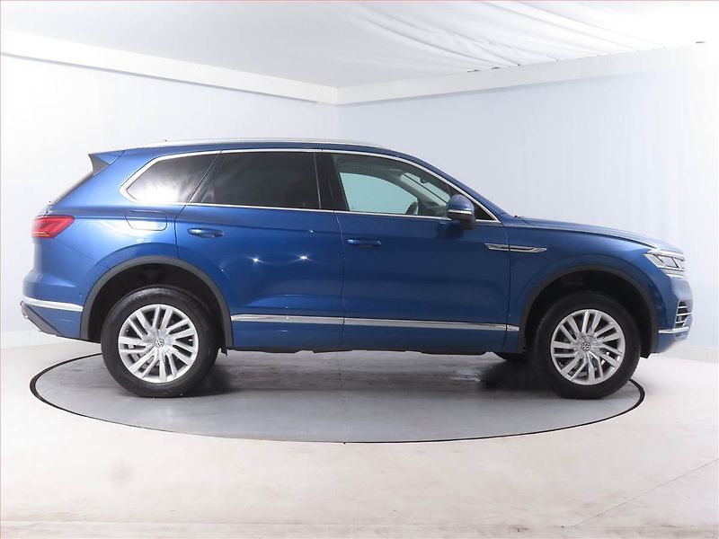 Volkswagen Touareg (2018) 3.0 TDI - fotka 6 z 22