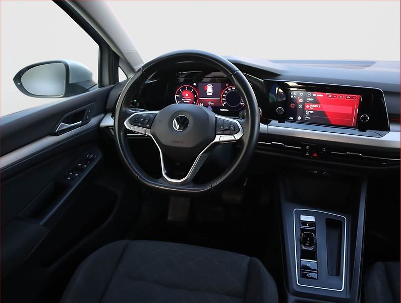 Volkswagen Golf (2022) Life 2.0 TDI, Automat - fotka 7 z 22
