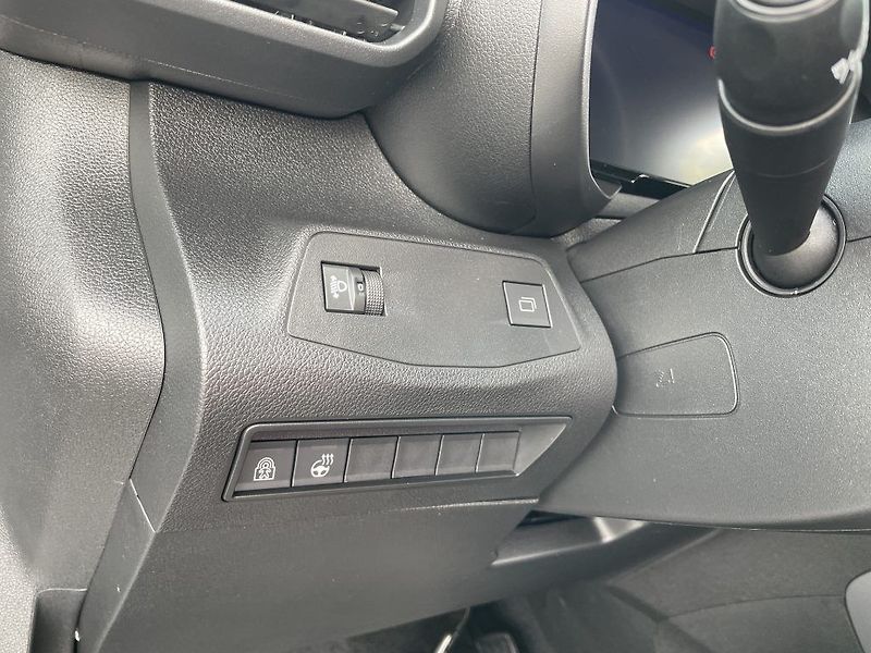Toyota ProAce City Verso 1.5D 130k Long ODBĚR 6/2026 - fotka 28 z 29