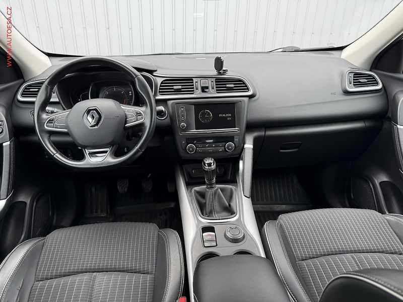 Renault Kadjar (2018) 1.6TDCi 4x4, LED, TZ, panor - fotka 8 z 19