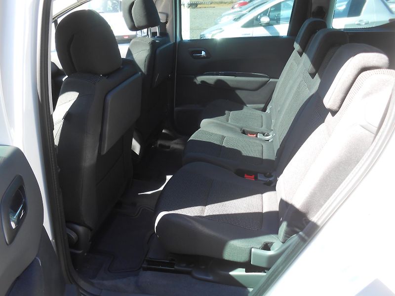 Peugeot 5008 88KW,NAVI,PANORAMA,AUTOMAT - fotka 25 z 45