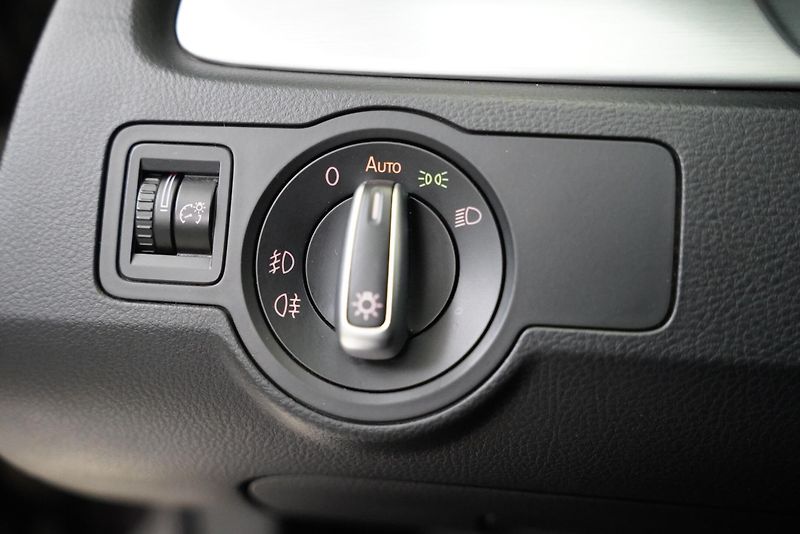 Volkswagen Passat CC - fotka 13 z 23