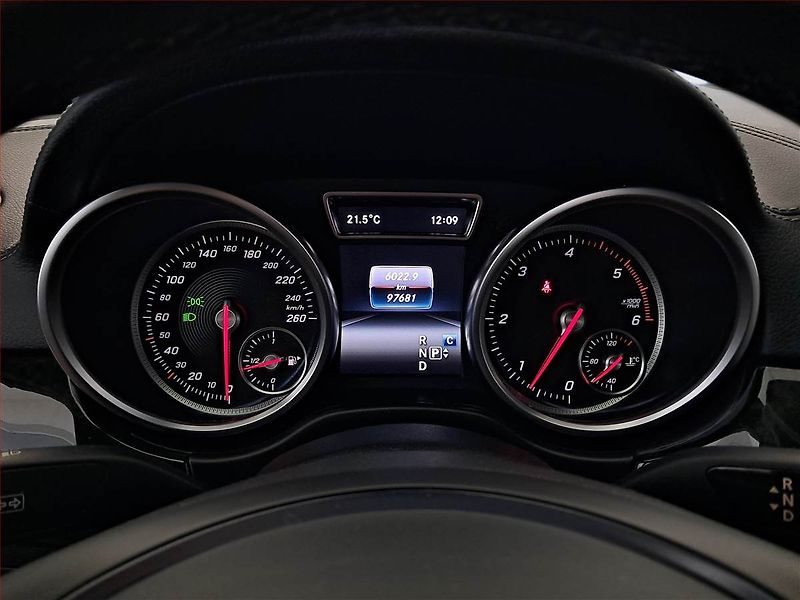 Mercedes-Benz GLE (2019) 350 d 4MATIC - fotka 11 z 22
