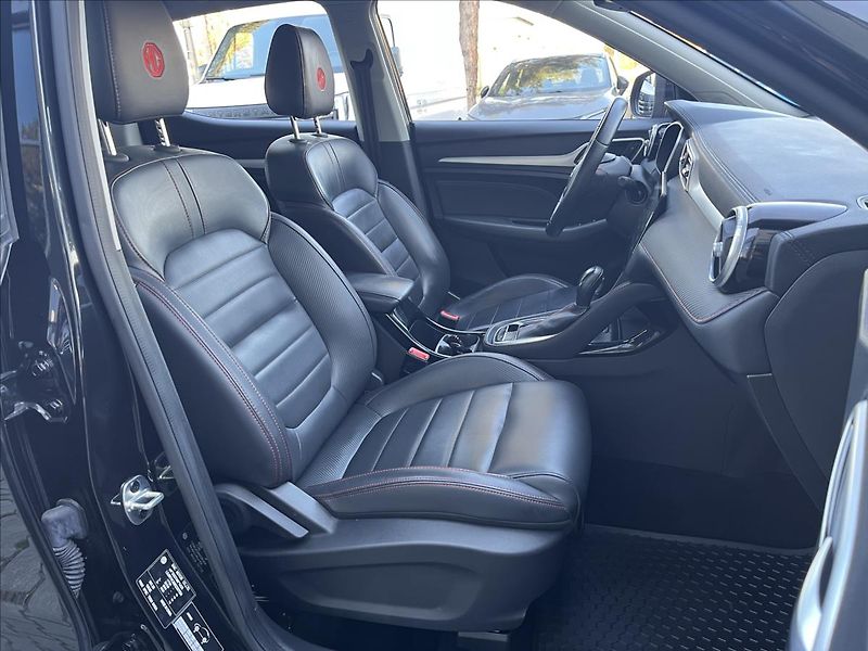 MG ZS 1,0 T  Exclusive AT+ 1Maj. - fotka 19 z 25