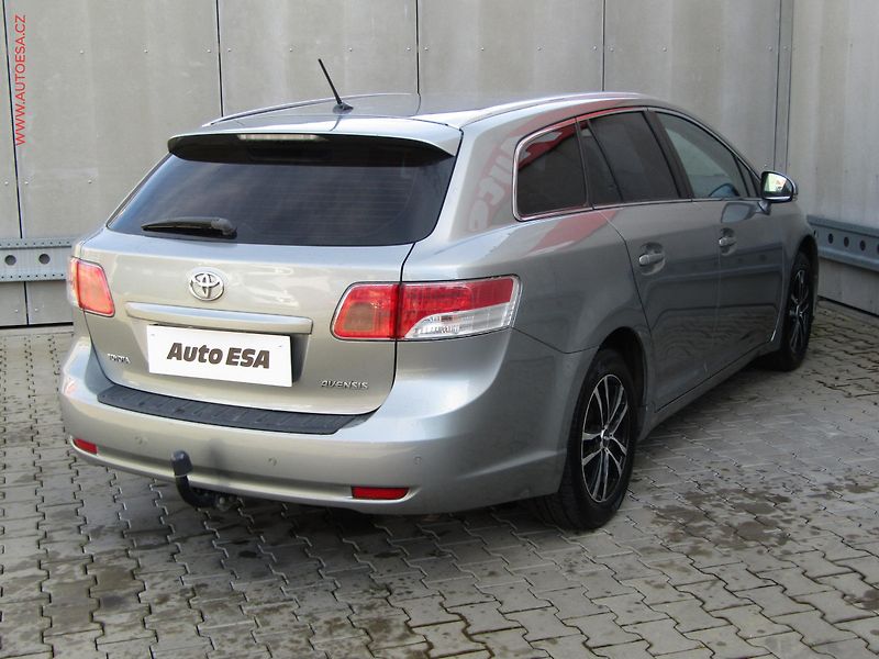 Toyota Avensis (2010) 1.8 i, AT, TZ - fotka 4 z 19