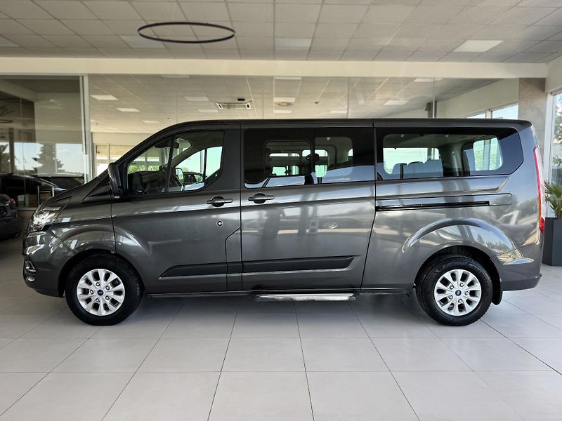 Ford Tourneo Custom 2,0TDCi L2*Kamera*REZERVACE! - fotka 8 z 37
