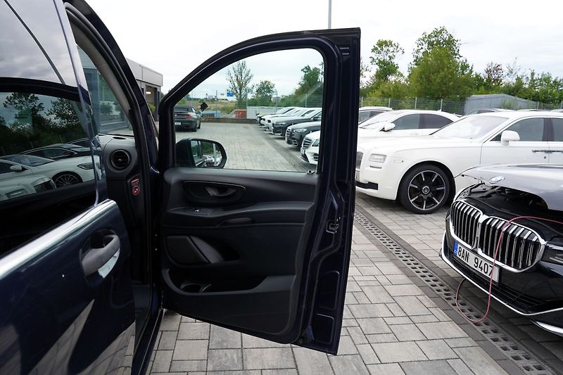 Mercedes-Benz Vito Tourer 116 CDI Long/9 míst - fotka 15 z 28
