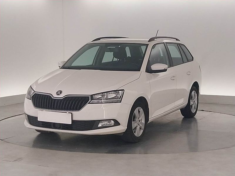 Škoda Fabia (2019) Ambition 1.0 TSI, Serv.kniha - fotka 2 z 21