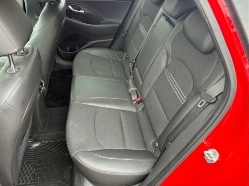 Hyundai i30 1,5 T-GDI M.Hybrid Style AT - fotka 7 z 10