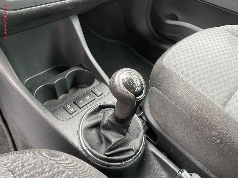 Škoda Roomster (2012) 1.2 TSi, Ambition, výhřev sed - fotka 15 z 15