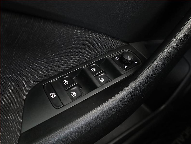 Škoda Scala (2020) Style 1.0 TSI, ČR,1.maj - fotka 15 z 17