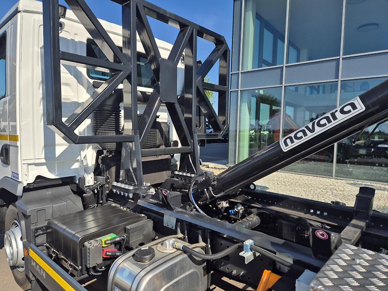 MAN TGL 12.190 TRAKTOR KONTEJNEROVKA  - fotka 10 z 10