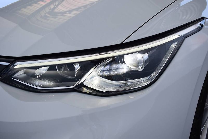 Volkswagen Golf Variant (2023) 1.5TSI 110kW,MATRIX,Webasto - fotka 26 z 26