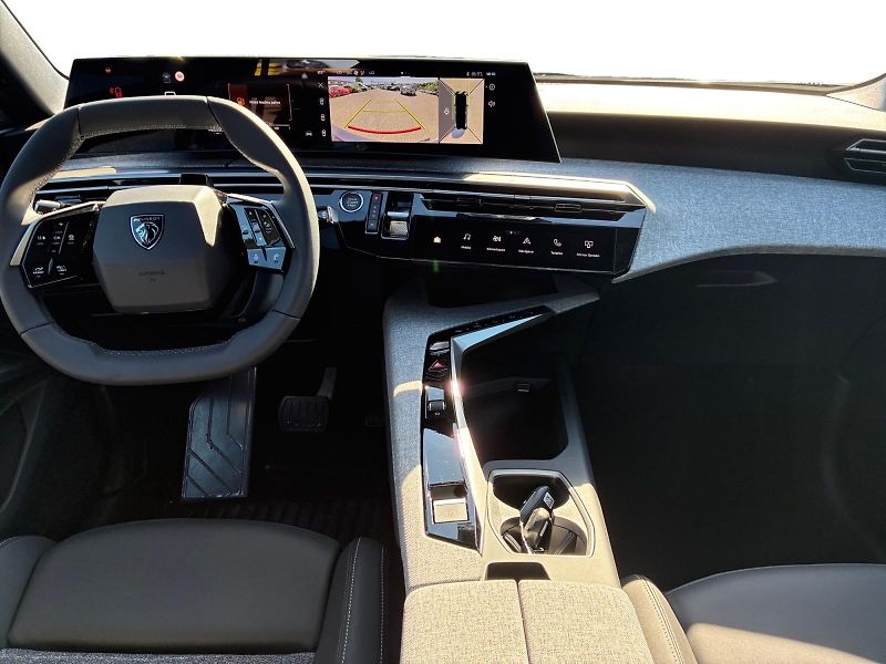 Peugeot 5008 (2026) BUSINESS Hybrid 145 e-DCS - fotka 10 z 15