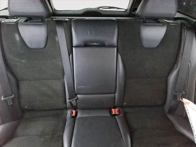 Volvo XC60 (2016) R-Design D5 Polestar, 4X4 - fotka 10 z 23