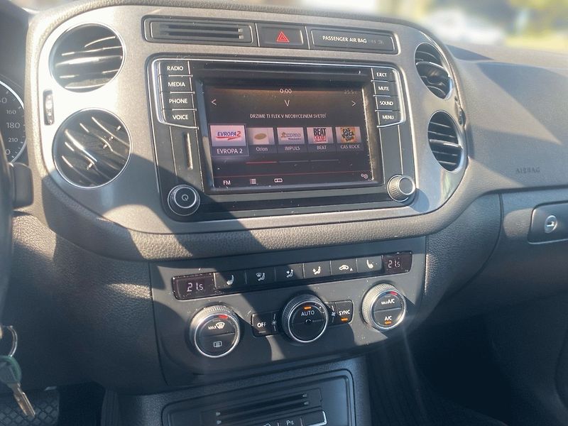 Volkswagen Tiguan (2015) 2.0tdi 110kw, 4Motion, DSG, ČR - fotka 15 z 17
