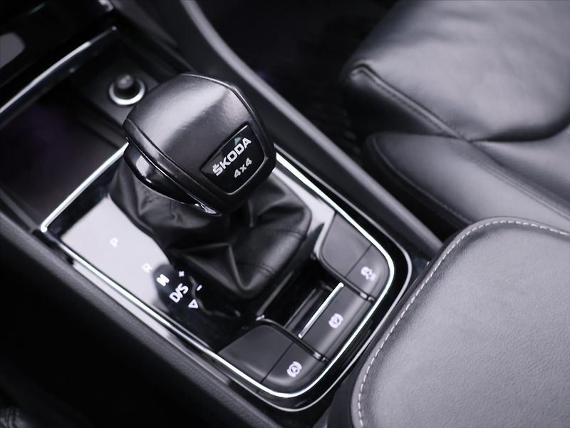 Škoda Kodiaq 2,0 TDI 147kW 4x4 DSG L&K DPH - fotka 23 z 33