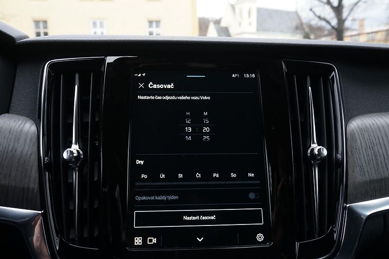 Volvo V90 CC B5 Diesel 173kW H/K Záruka - fotka 21 z 38