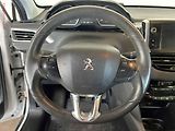 Peugeot 2008 (2018) 1.2PT, 1.maj,ČR, AC, tempo - náhled 15