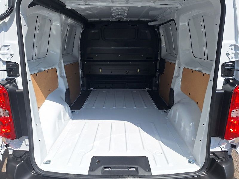 Peugeot Expert (2026) FG L2 2.2 BHDi 150k MAN6 - fotka 9 z 18