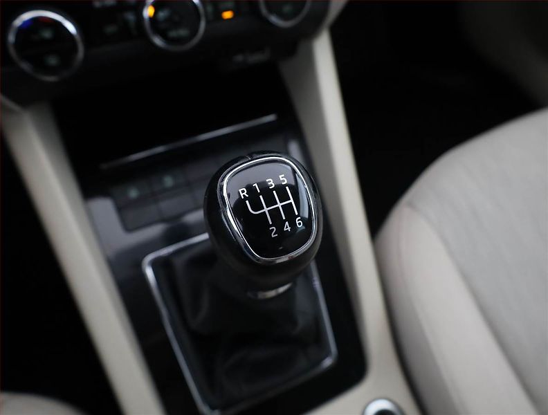 Škoda Octavia (2019) Ambition 2.0 TDI, Serv.kniha - fotka 11 z 17