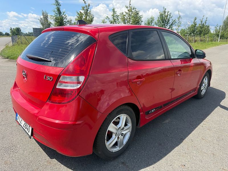 Hyundai i30 - fotka 5 z 13