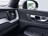 Volvo XC60 B5 AWD (benzín) // REZERVACE - náhled 25
