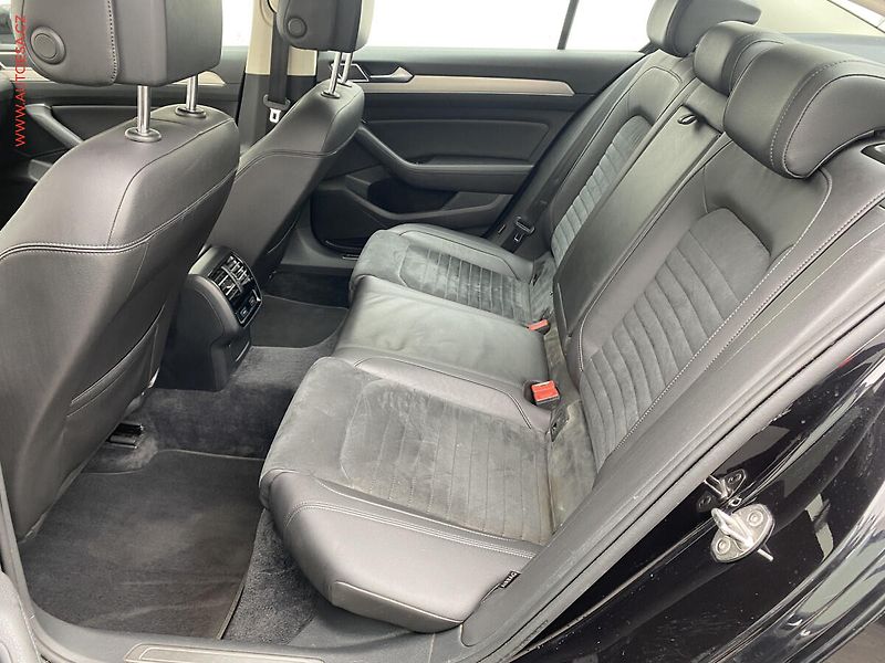Volkswagen Passat (2017) 2.0TDi 4x4, ČR, Highline, DSG - fotka 10 z 15