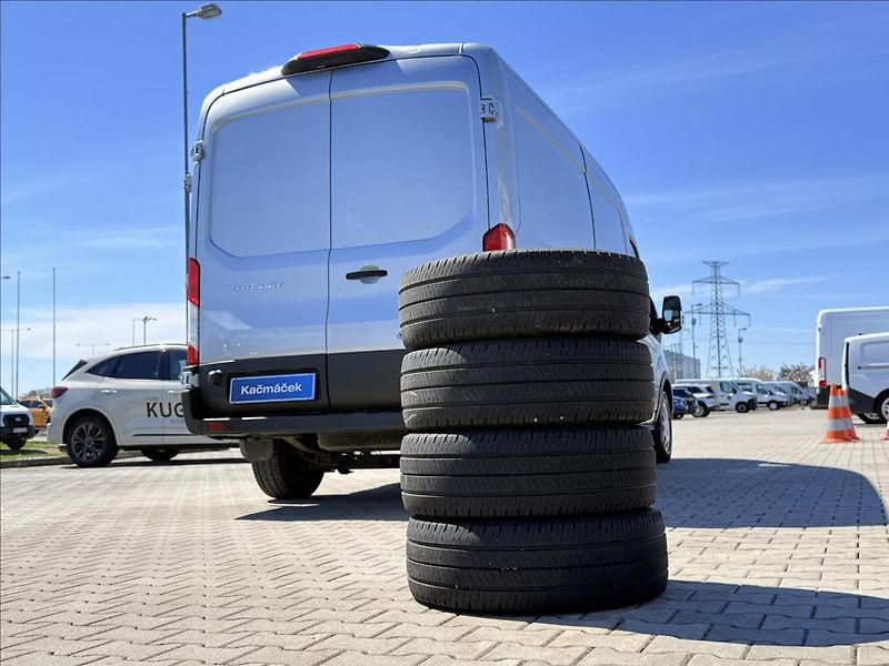 Ford Transit 2,0 EcoBlue 96kW L3H2 WEBASTO - fotka 10 z 28
