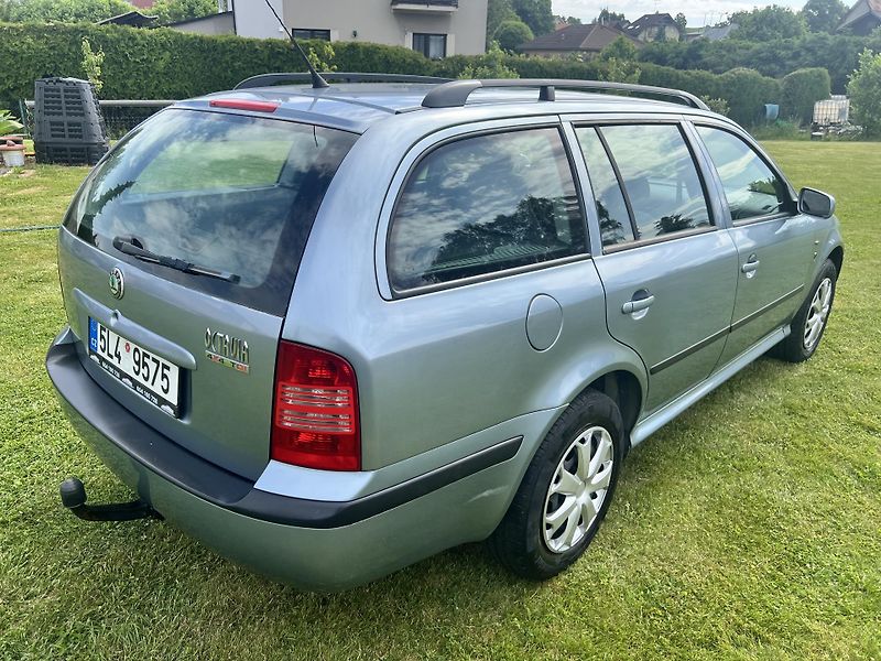 Škoda Octavia 1.9TDI 74KW,4x4,TZ,AMBIENTE - fotka 7 z 39