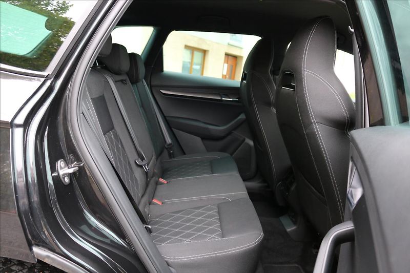 Škoda Karoq 2,0 Sportline,4x4, Automat - fotka 34 z 42