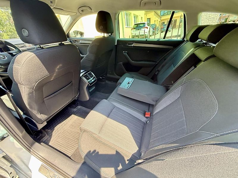 Škoda Superb (2022) 2,0TDi 110kW STYLE DSG TAŽNÉ  - fotka 10 z 20