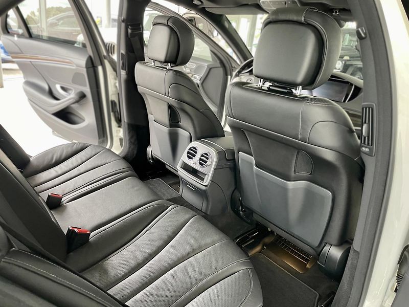 Mercedes-Benz Třídy S 350d 4MATIC*Panorama*Masáž*AMG - fotka 15 z 36