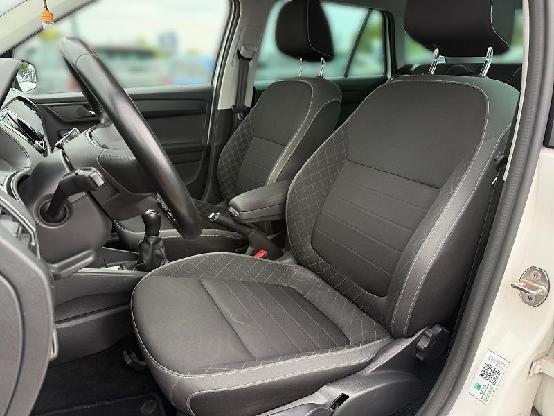 Škoda Fabia (2023) AMBITION 1.0TSI 70kW CZ DPH - fotka 7 z 11