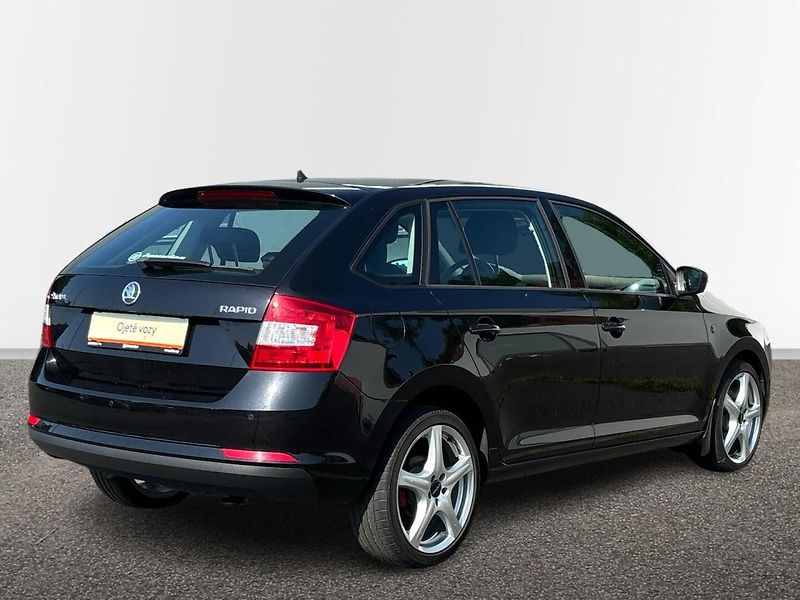 Škoda Rapid AMBITION DSG - fotka 2 z 25