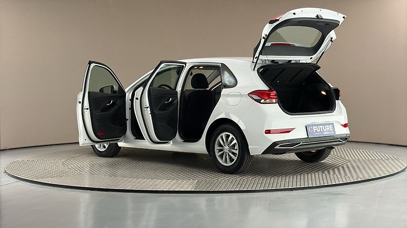 Hyundai i30 1.0 T-GDI Comfort - fotka 7 z 23