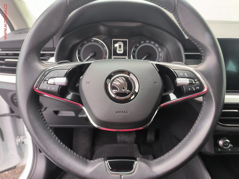 Škoda Kamiq (2021) 1.0 TSi, 2.maj,ČR, Style, DSG - fotka 19 z 25