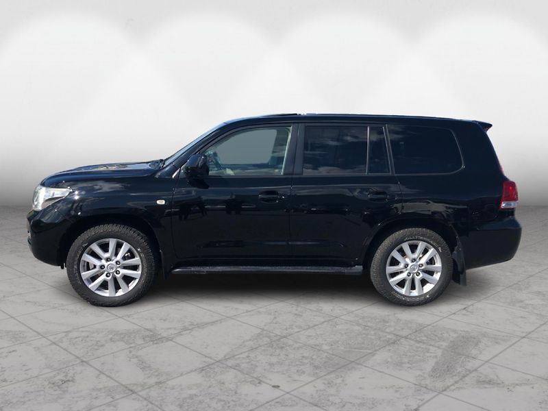 Toyota Land Cruiser 200 D-4D A/T 7 míst - fotka 3 z 30