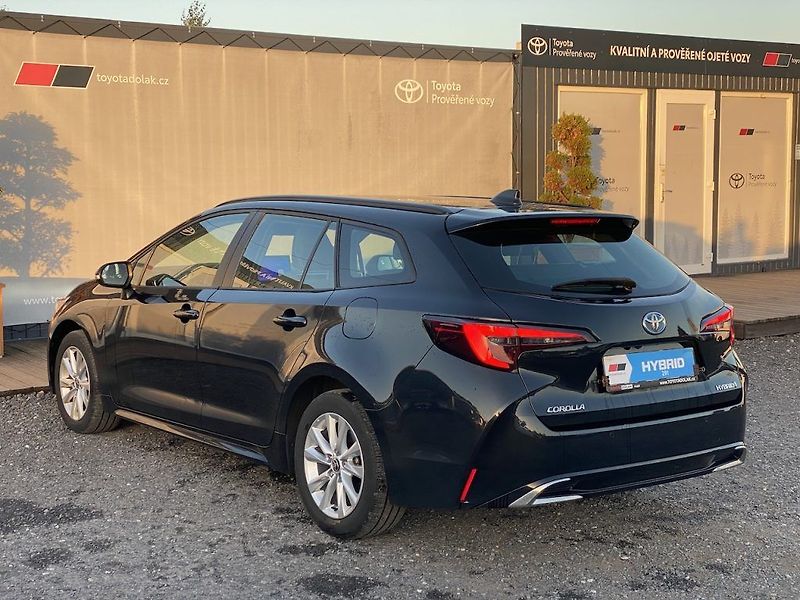 Toyota Corolla 2.0HEV, ČR, ComTech, DPH - fotka 5 z 17