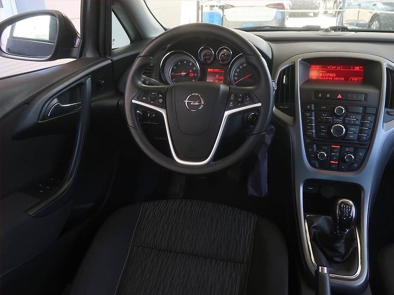 Opel Astra (2016) 1.6 16V, Tempomat - fotka 7 z 14